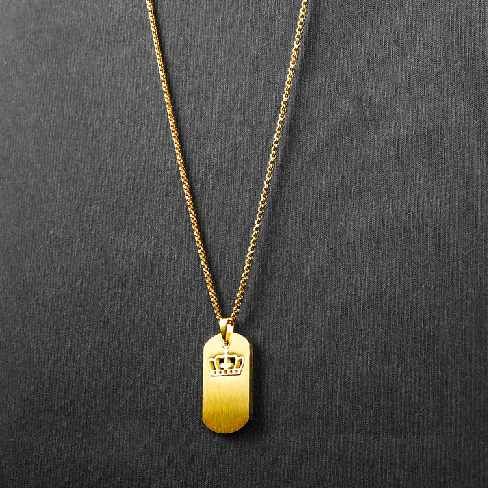Golden Engraving Crown Rectangle pendant with Roundcut chain